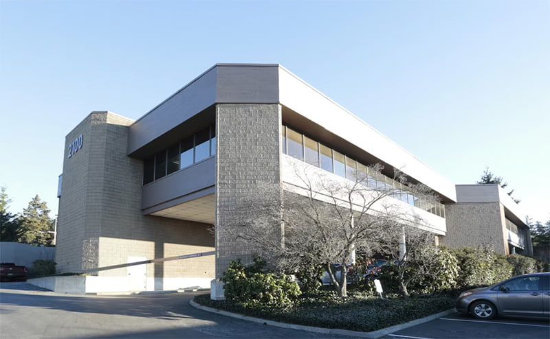 2000 Building